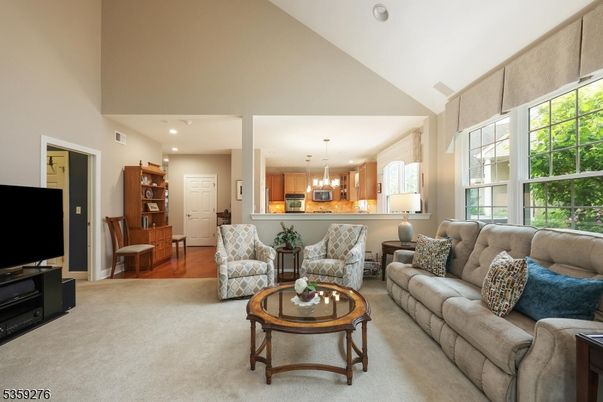 Interior, Kitchen, Living room, Pendant Lights, Recessed Lighting, Wood Texture Flooring