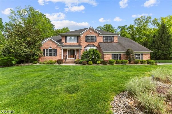 Backyard, Exterior, Facade, Brick Facade, Brick Traditional