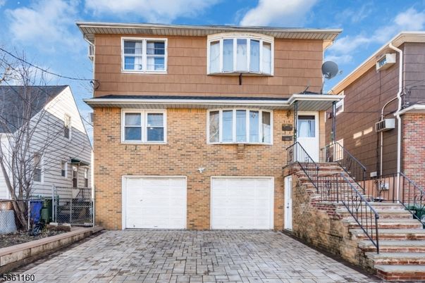 Attached, Exterior, Facade, Brick Facade, Rowhouse