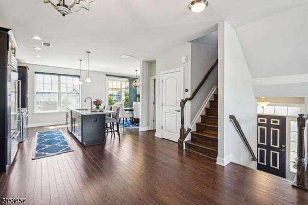 Chandelier, Dining room, Interior, Kitchen, Pendant Lights, Recessed Lighting, Wood Texture Flooring
