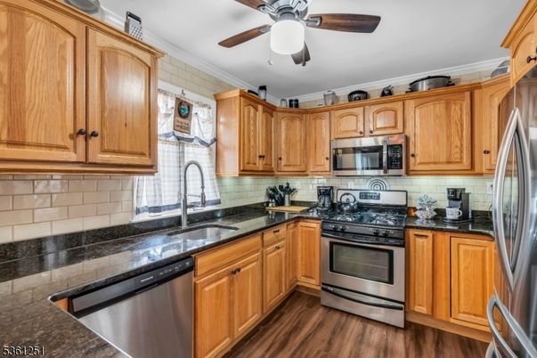 Interior, Kitchen, Stainless Steel Appliances, Wood Texture Flooring