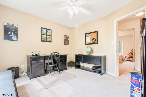 Home Office, Interior