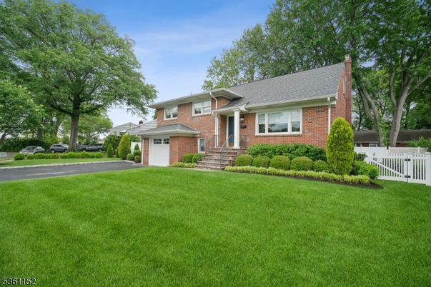 Attached, Exterior, Facade, Brick Facade, Cape Cod