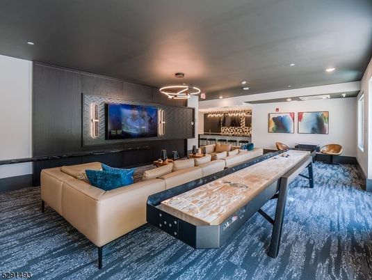 Interior, Living room, Pendant Lights, Recessed Lighting