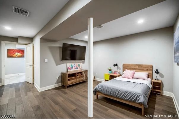 Bedroom, Interior, Recessed Lighting, Wood Texture Flooring