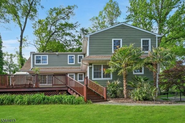 Exterior, Facade, American Craftsman