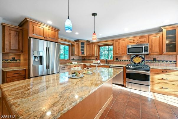 Interior, Kitchen, Pendant Lights, Recessed Lighting, Stainless Steel Appliances