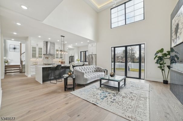 Interior, Kitchen, Living room, Pendant Lights, Recessed Lighting, Stainless Steel Appliances, Wood Texture Flooring