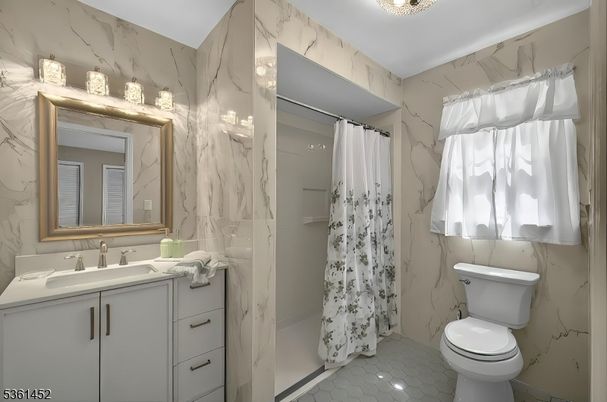 Bathroom, Interior, Marble Walls