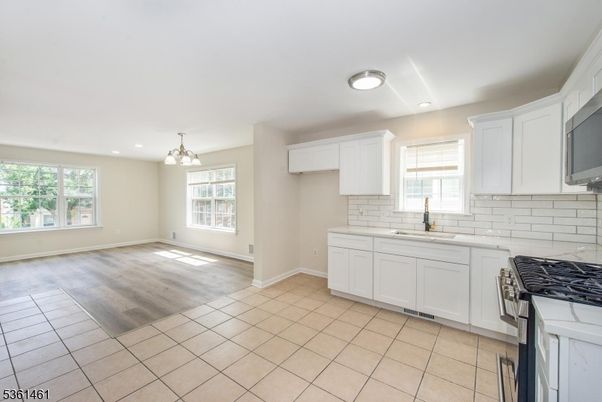 Chandelier, Interior, Kitchen, Recessed Lighting, Wood Texture Flooring