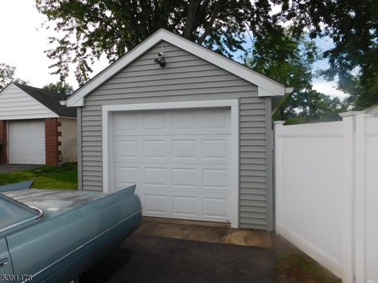 Detached Garage, Exterior