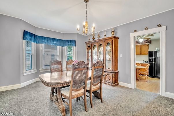 Chandelier, Dining room, Interior, Kitchen