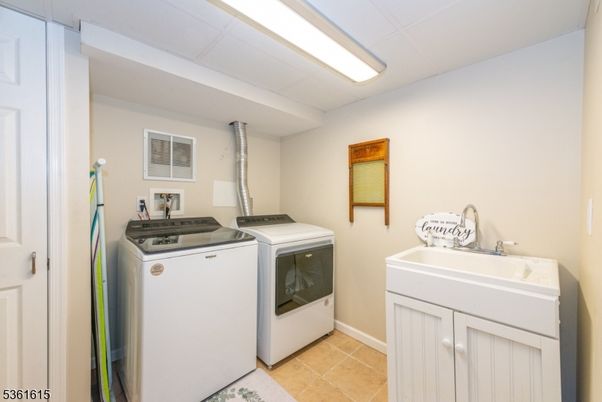 Interior, Washer