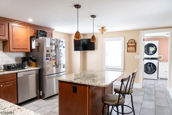 Interior, Kitchen, Pendant Lights, Recessed Lighting, Washer