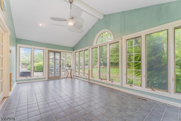 Empty room, Interior, Recessed Lighting, Sun Room