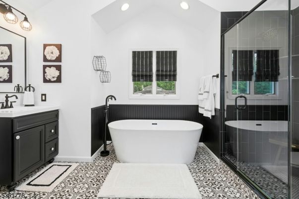 Bathroom, Free Standing Baths, Glass Shower, Interior, Recessed Lighting