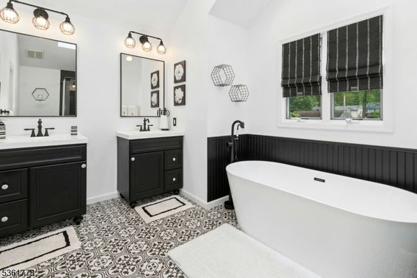 Bathroom, Dual Sink Vanities, Free Standing Baths, Interior