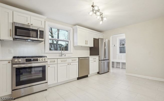 Interior, Kitchen, Stainless Steel Appliances
