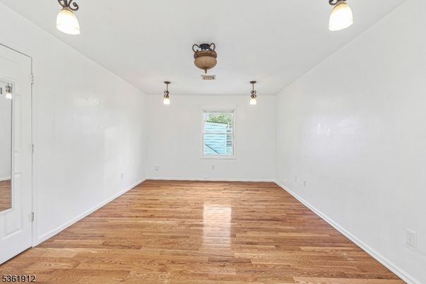 Empty room, Interior, Pendant Lights, Wood Texture Flooring