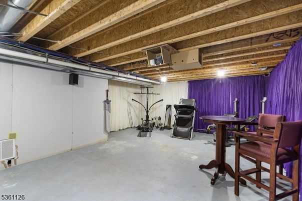 Dining room, Fitness Equipment, Interior, Wooden Beams