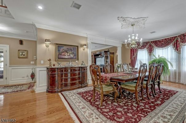 Chandelier, Dining room, Interior, Recessed Lighting, Wood Texture Flooring