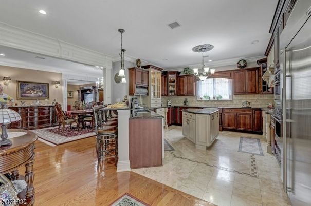 Chandelier, Dining room, Interior, Kitchen, Pendant Lights, Recessed Lighting, Wood Texture Flooring