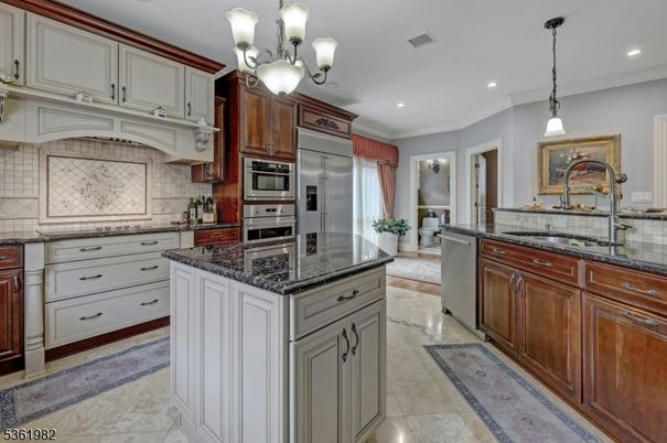 Interior, Kitchen, Pendant Lights, Recessed Lighting, Stainless Steel Appliances