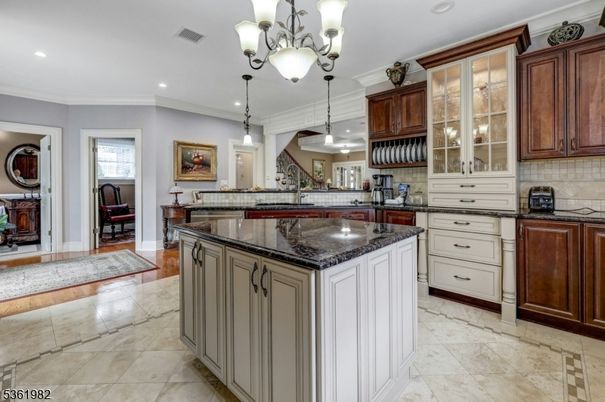 Chandelier, Interior, Kitchen, Pendant Lights, Recessed Lighting