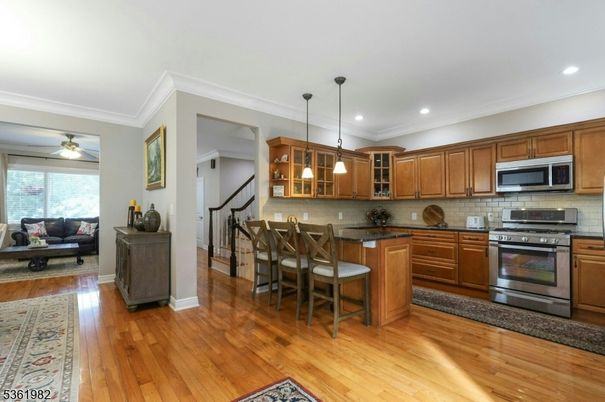 Interior, Kitchen, Living room, Pendant Lights, Recessed Lighting, Stainless Steel Appliances, Wood Texture Flooring