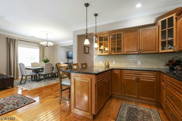 Chandelier, Dining room, Interior, Kitchen, Pendant Lights, Recessed Lighting, Wood Texture Flooring