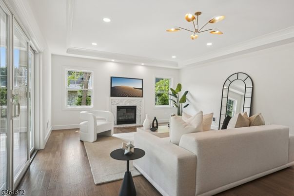 Fireplace, Interior, Living room, Pendant Lights, Recessed Lighting, Wood Texture Flooring