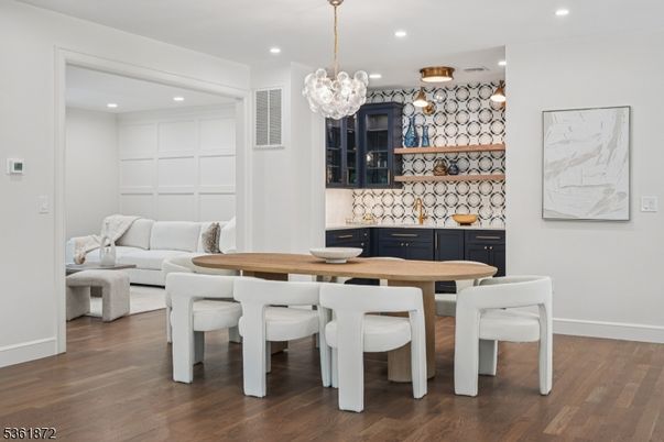 Dining room, Interior, Living room, Pendant Lights, Recessed Lighting, Wood Texture Flooring