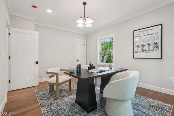 Chandelier, Dining room, Interior, Pendant Lights, Recessed Lighting, Wood Texture Flooring