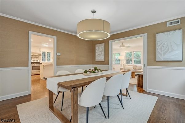 Dining room, Interior, Kitchen, Recessed Lighting, Wood Texture Flooring