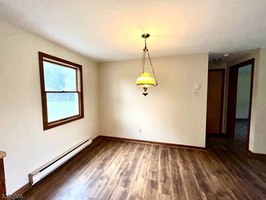 Empty room, Interior, Pendant Lights, Wood Texture Flooring