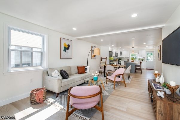 Dining room, Interior, Living room, Pendant Lights, Recessed Lighting, Wood Texture Flooring