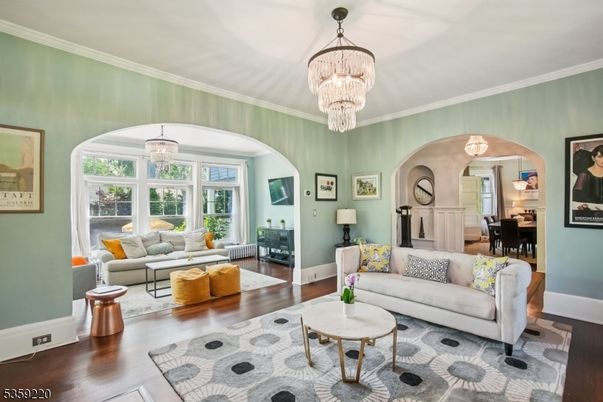 Chandelier, Dining room, Interior, Living room, Wood Texture Flooring