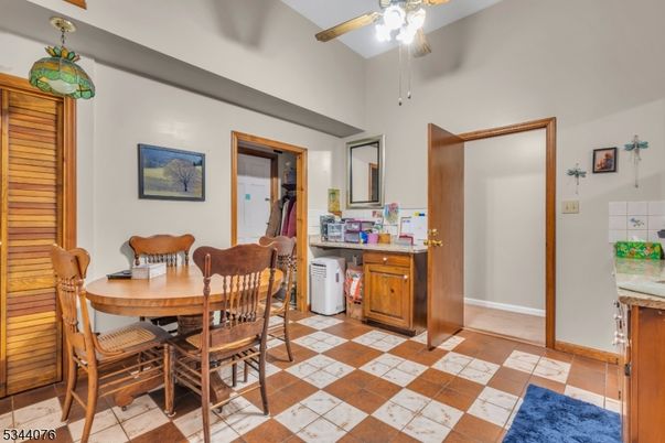 Dining room, Interior