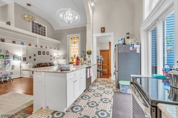 Interior, Kitchen, Pendant Lights, Wood Texture Flooring
