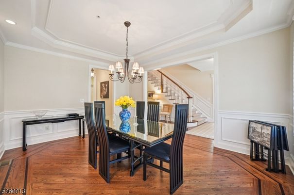 Chandelier, Dining room, Interior, Recessed Lighting, Wood Texture Flooring