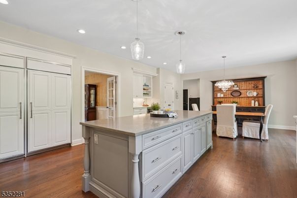 Chandelier, Dining room, Interior, Kitchen, Pendant Lights, Recessed Lighting, Wood Texture Flooring