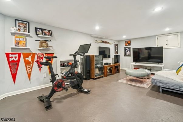 Fitness Equipment, Interior, Recessed Lighting