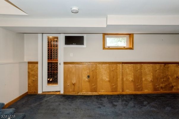 Empty room, Interior, Wine Storage