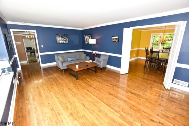 Chandelier, Dining room, Interior, Living room, Wood Texture Flooring