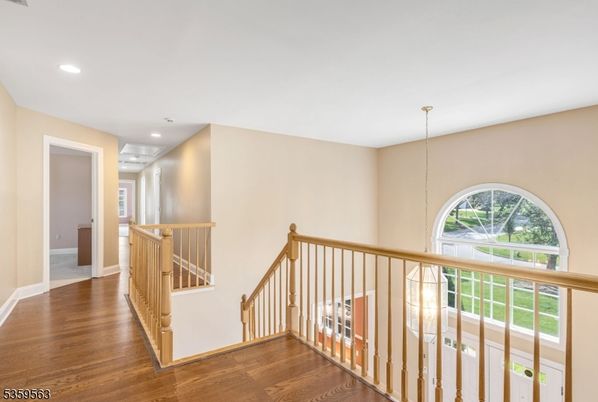Interior, Pendant Lights, Recessed Lighting, Wood Texture Flooring