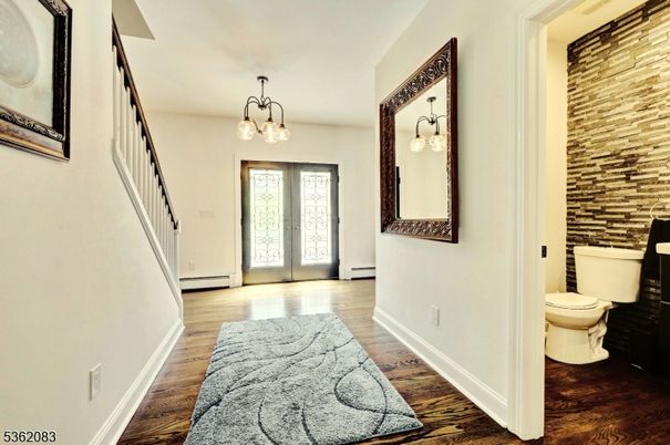 Bathroom, Interior, Pendant Lights, Wood Texture Flooring
