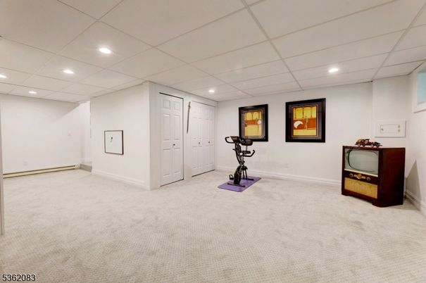 Fitness Equipment, Interior, Recessed Lighting
