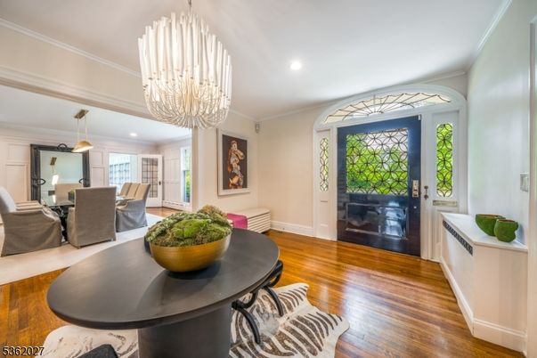 Chandelier, Dining room, Interior, Living room, Pendant Lights, Recessed Lighting, Wood Texture Flooring