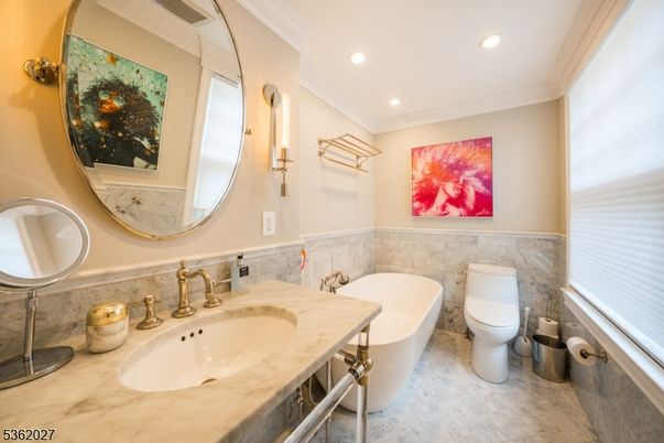 Bathroom, Free Standing Baths, Interior, Recessed Lighting