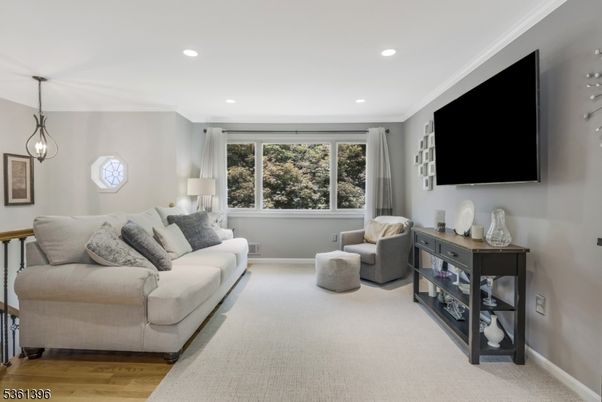 Interior, Living room, Pendant Lights, Recessed Lighting, Wood Texture Flooring